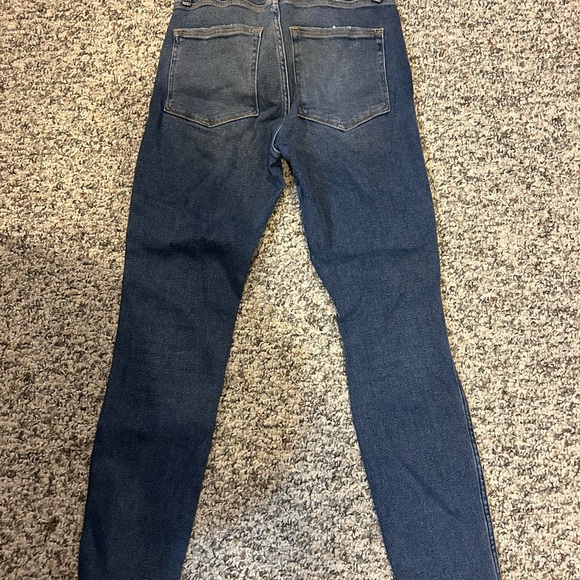 Good American “good curve” - Picture 2 of 7